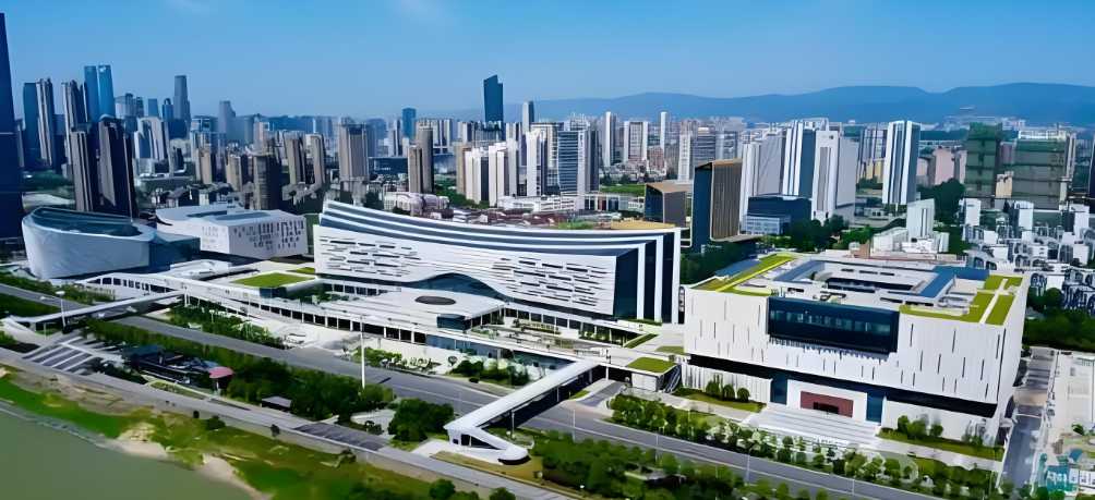 數(shù)字化、綠色化齊發(fā)展：江西建工構(gòu)建智慧工地新篇章